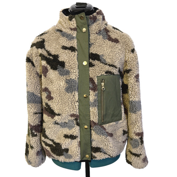 NWT‎ Dylan Los Angeles Sherpa Fleece Jacket Tan Green Camo Women's Size XS - Picture 1 of 10